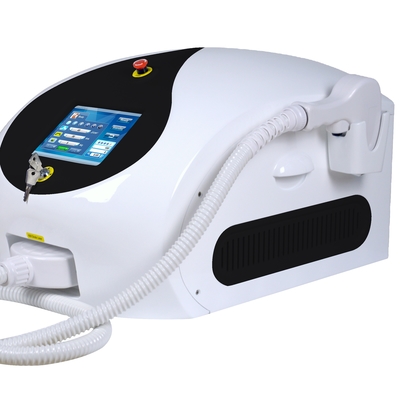 カナダ MDSAP 承認されたダイオードレーザー脱毛機 3 波長 810nm/755nm/1064nm